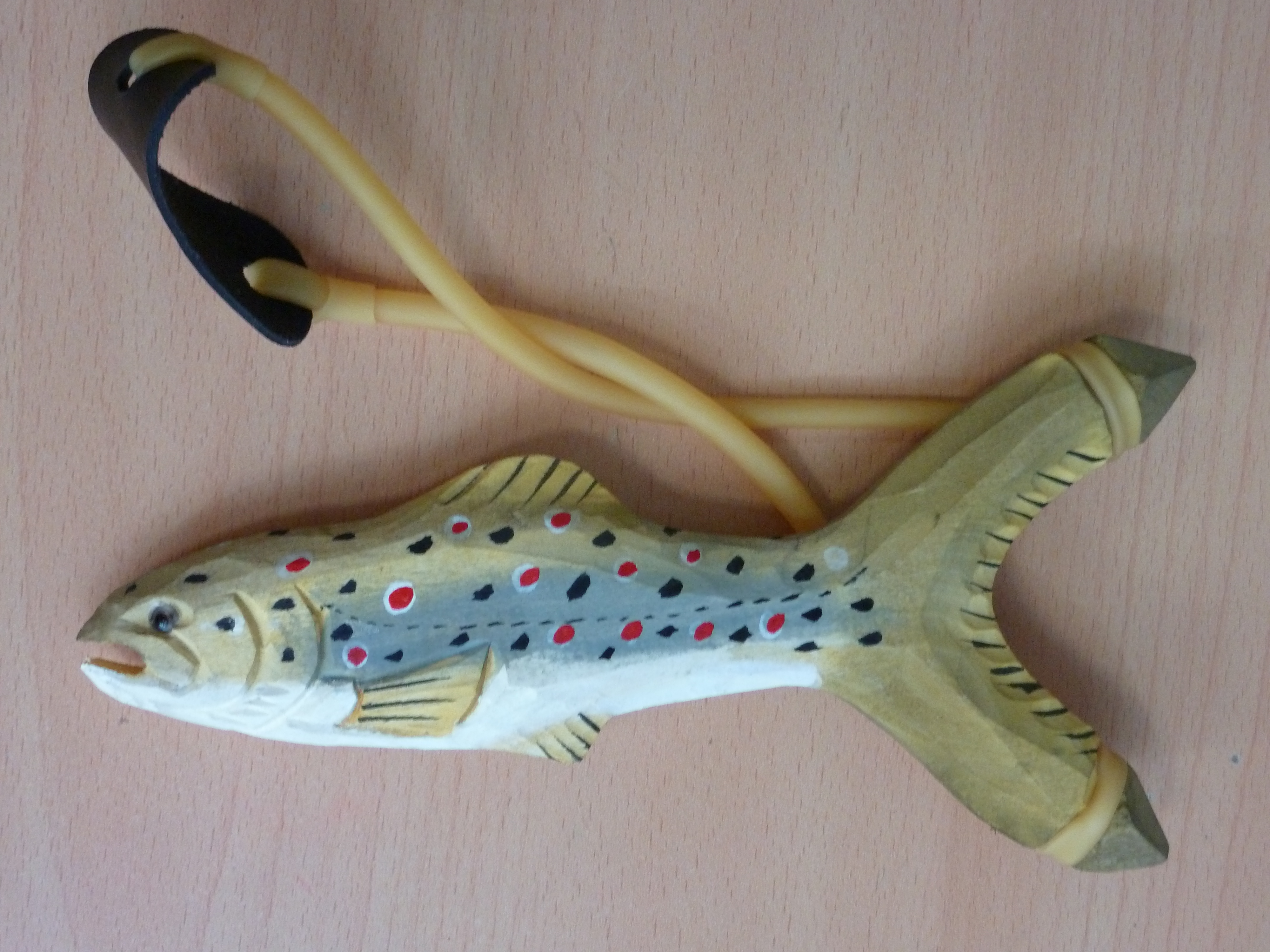 Sculpture Leurre Poisson En Bois – 15" X 7" – Occasion